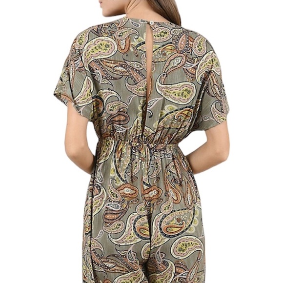 Molly Bracken Paisley Short Sleeve Jumpsuit - Picture 16 of 16